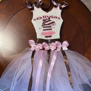 Super cute Hair-bow Holder